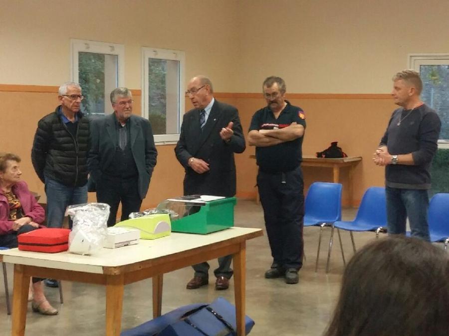 Remise d'un défibrilateur par le Lion's Club de Millau - 26.10.2018 - Fayet (3)