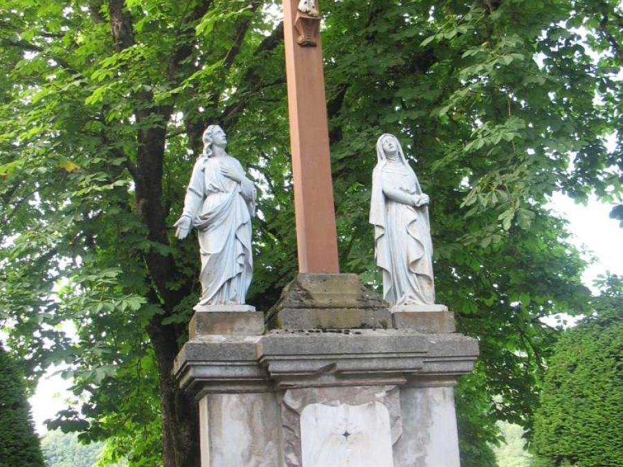 Calvaire du jardin public - Fayet (48)