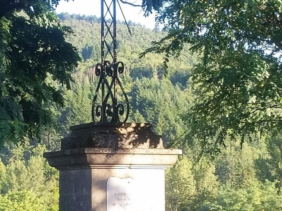 La croix - Fayet (51)