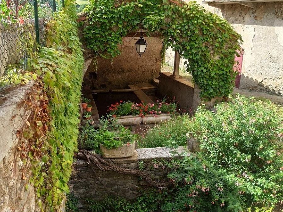 Lavoir - Fayet (124)