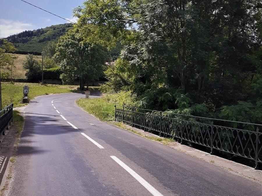 La route vers Sylvanes - Fayet (106)