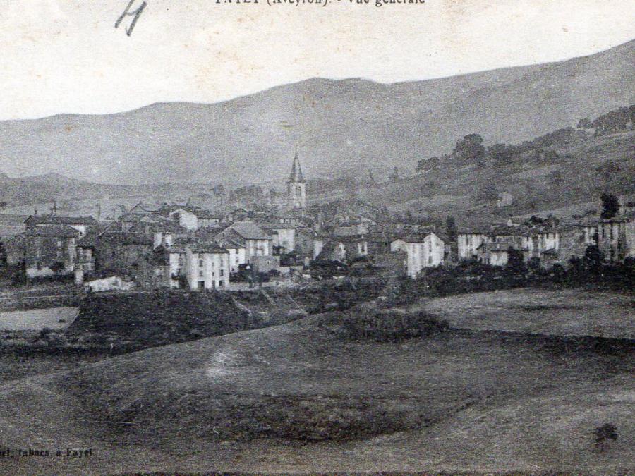 Vue générale de Fayet (2)