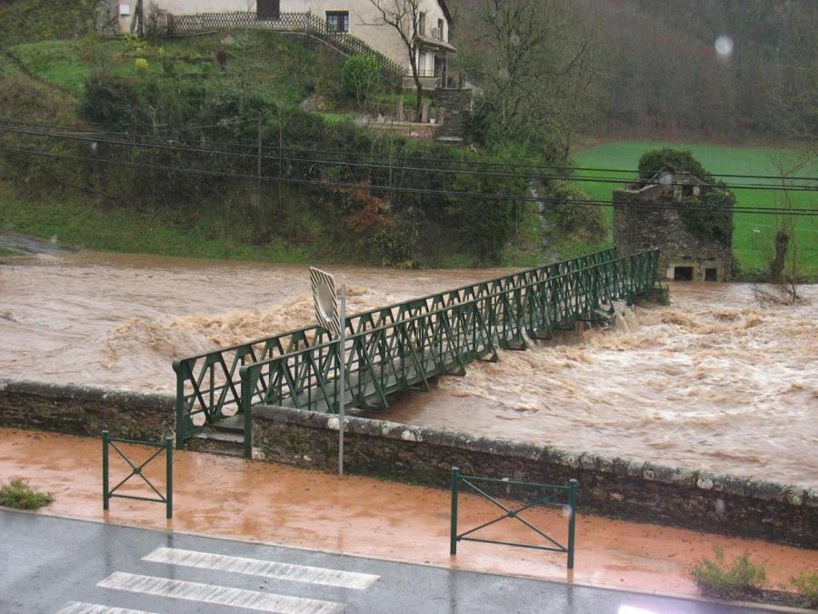La Nuéjouls en crue à LAROQUE LE 28/11/2014 à 13 H 00 (35)