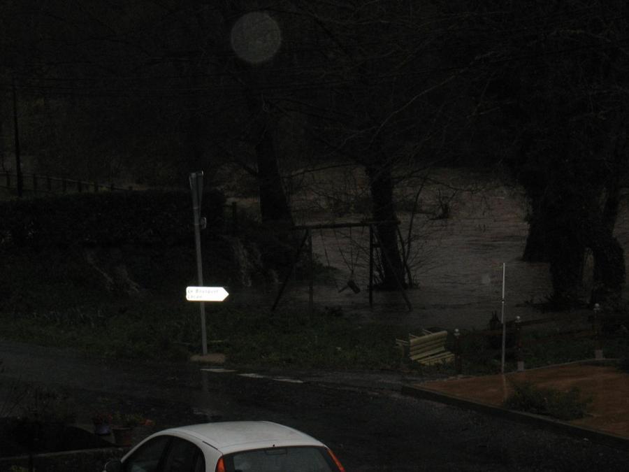 La Nuéjouls en crue à LAROQUE LE 28.11.2014 à 7 H 00 (3)